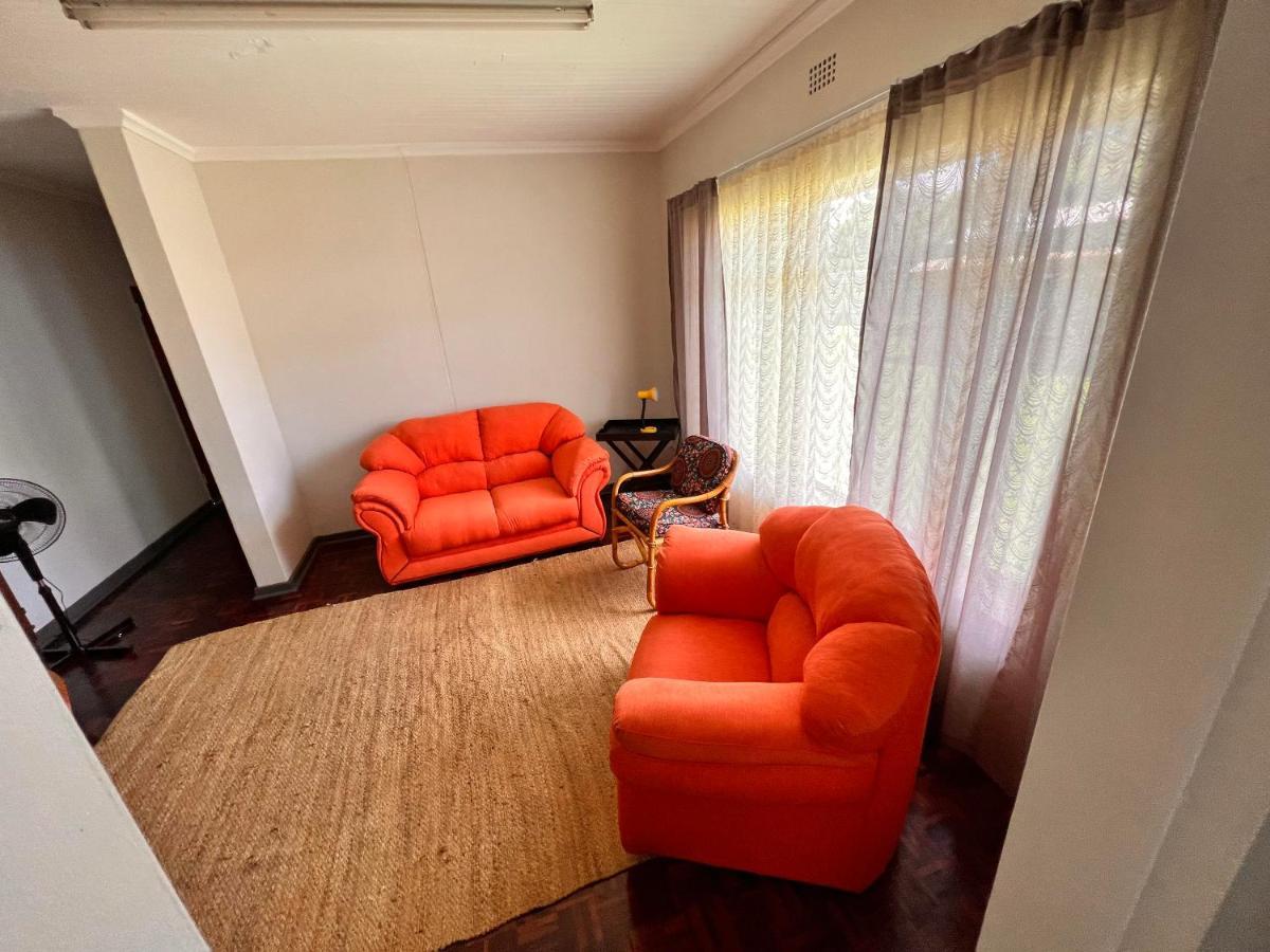 Firefly Budget Friendly Guest House Kempton Park Eksteriør billede