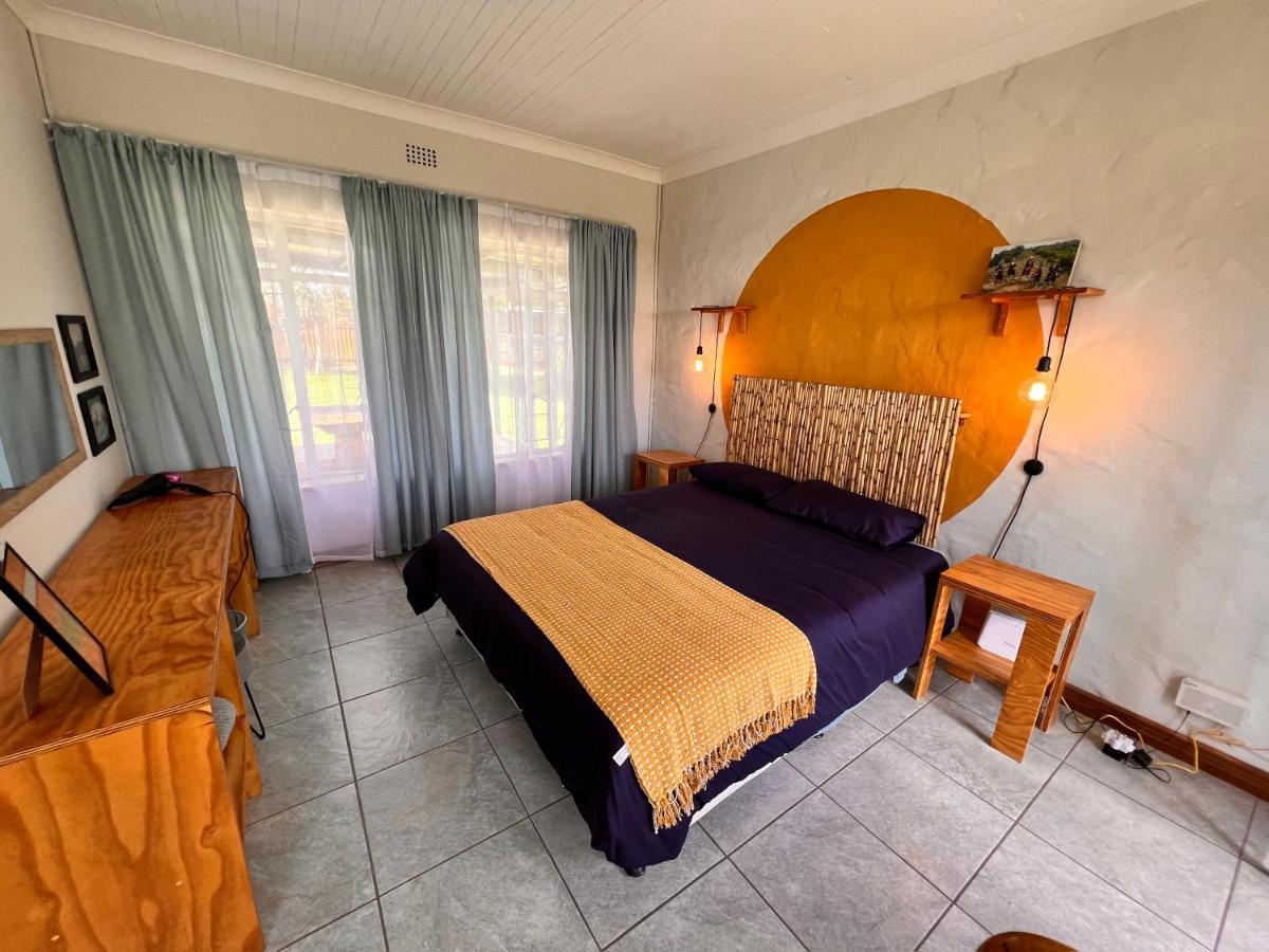 Firefly Budget Friendly Guest House Kempton Park Eksteriør billede